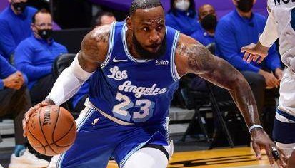 欧冠决赛投注指南-砍三双 当老板 声援亚裔 老詹诠释什么叫优质偶像