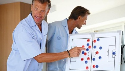 欧冠联赛竞猜-沙特主帅回顾胜阿根廷：我告诉球员们，来这不是和梅西自拍的